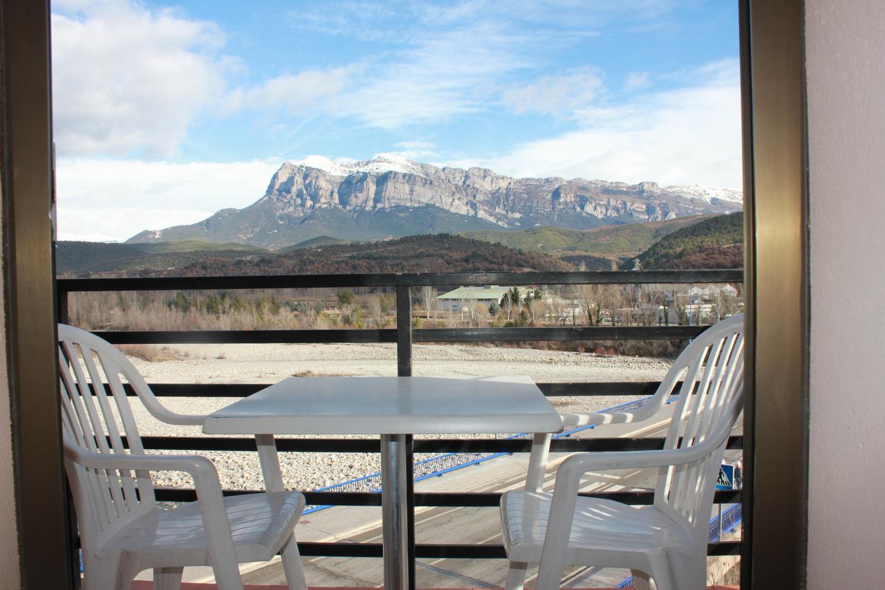 Apartamento Ainsa Pirineo Aínsa Exterior foto